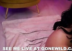 Sexy Latina Toy Play Webcam