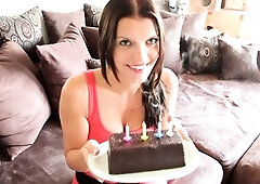 Homemade amateur blonde teen blowjob and cumshot