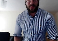 British hunk teases his washboard abs