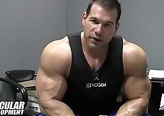 Steve Kuclo Training Arms-Muscular Development