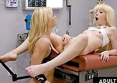 Lesbo Squirts Galore On Doctor - FR