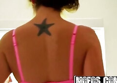 Mofos - Pervs On Patrol - Lesbo Shower Tease - my hawt bi GF