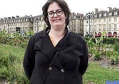 Barbara, wicked and round, cheats on her boyfriend for a worthwhile sodomy