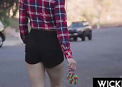 Large Tit Blond Kenzie Taylor Lures Dude into Poolside Suck