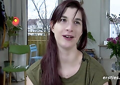 Jade Feels Herself, Touches Herself And Comes With Feeling - Lindsey Cruz