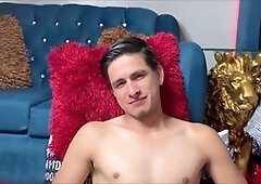 Surprise for my cousin on vacation - I treat him to a free special gift