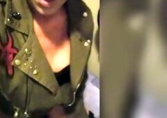 Horniest hot mother i'd like to fuck masturbates in bar bath