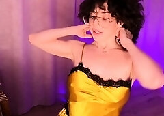 Brunette Solo Webcam Masturbation