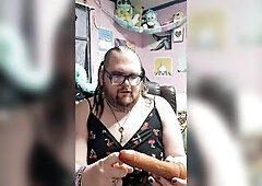 Delta42 plays with their recent toy for u