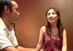 Asian wife lures her companion from elevator to bedroom for secret fingering session
