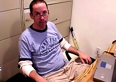 Shy Japanese beauty gains confidence to handle his massive cock post oral pleasures