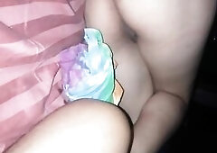 Lamiendo rico coño como perrito