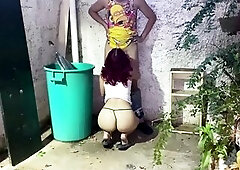 Follando me ala puta de mi vecina que siempre esta con ropa muy corta para que se le ve su gran culo