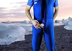 There patrick Doherty Keeps Warm Outdoors