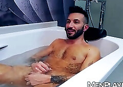 Bruno Max relieves stress by pounding Johnny Viper in the bath