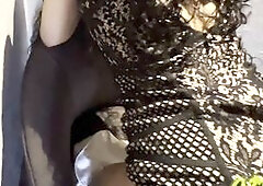 High heels and a constricted suit – hawt hotty