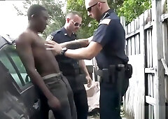 Gay police man suck dick Serial Tagger gets caught in the Act