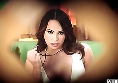 A sunbathing trophy wife seduces a peeping tom.