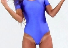 Sexy brunette babe in lingerie and stockings toys pussy