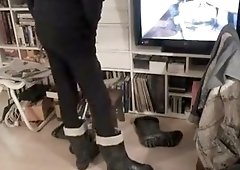 nlboots - editing a dvd in boots & darksome lengthy johns