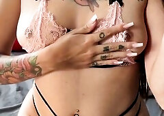 Selfie mirrow bodyteasing spitting fingering snatch open legs see my whole body, teasig u in fron of my bedroom mirror close ups to my face, throat bo