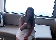 Curvy Bea York Suggests Loving JOI