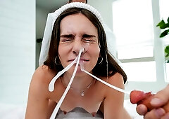 Beautiful FMM fuck with a long-legged girlfriend Sage Roux