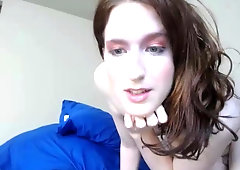 shemale With tiny 10-Pounder Shakes Her plump a-hole