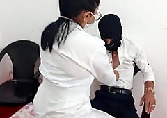 Doctora mujer cachonda se folla a su paciente en el hospital. sus tetas rebotan follando. EL MOVIE COMPLETO ESTA EN PREMIUM