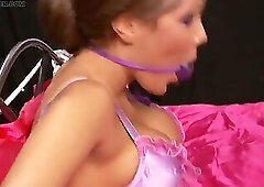 Blonde and brunette have sensual lick session in bed