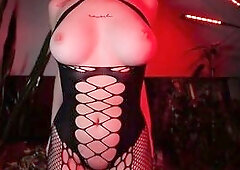 MURMURIEL Screws LARGE SEXTOY In Her Constricted Snatch And BUTT