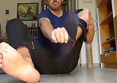 Mans Scent (8) - Hot Feet