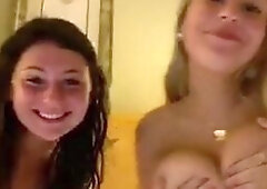 Periscope MonkeyApp Teens Flashing