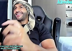 Arab Hunk Shakir Solo webcam