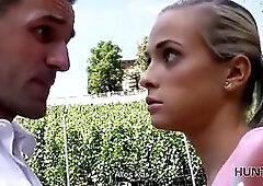 Hunt4k. teenager loses wallet but charismatic man offers money