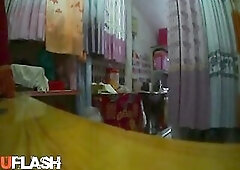 The curtain shop aunt Flashing (two)