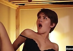 Busty trans Daisy Taylor gets barebacked