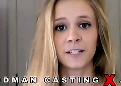 Real Amateur Girl From USA Trying Out Her Luck At WoodmanCas