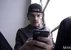 Sport Influencer Alex Mecum Pulverize Pierce Paris Without A Condom