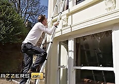 BRAZZERS - Sexy Homeowner Kayla Wild Trades Her Cash Tip For A Double Dicking From Window Washers - Kayla Cam