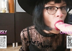 Ultra-Kinky Witch Handles Those Jizz-Shotguns Right