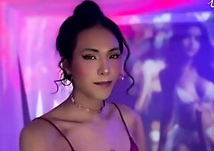 This clear sleeve makes me ooze nonstop