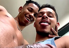 He took a fuck-stick from the lean, meaty-dicked fellow.