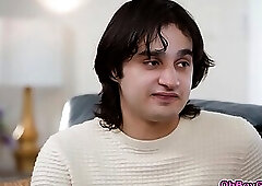 Elias Cash offers to help out Rachel Ramsey by having sex with him