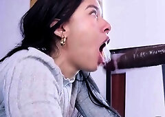 Sexy Latina Juicy Mouth Lots of Saliva