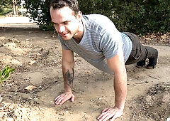 Badling hunk screams with a dick in his asshole