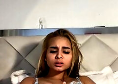 Big Ass Babe Toys Her Wet Pussy