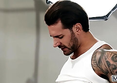 Men - Dann Grey Watches Papi Kocic Posing For A Photoshoot And Wonders What His Cock Would Feel Like