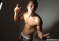 Miky Seal is flexing and looking good (he's a stud)