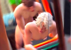 Sims four: The mechanic is punching my bootie